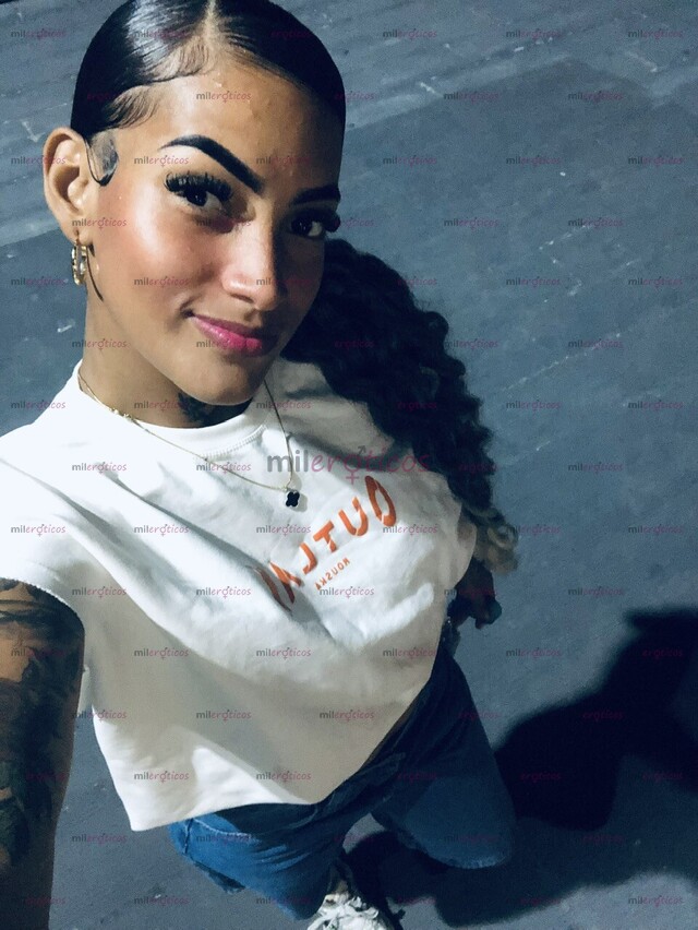 FOTOS DE MORENITA Y ROSA DITA POR DENTRO, UNA FLACA QUE ESTÁ PARA COMPLACERTE