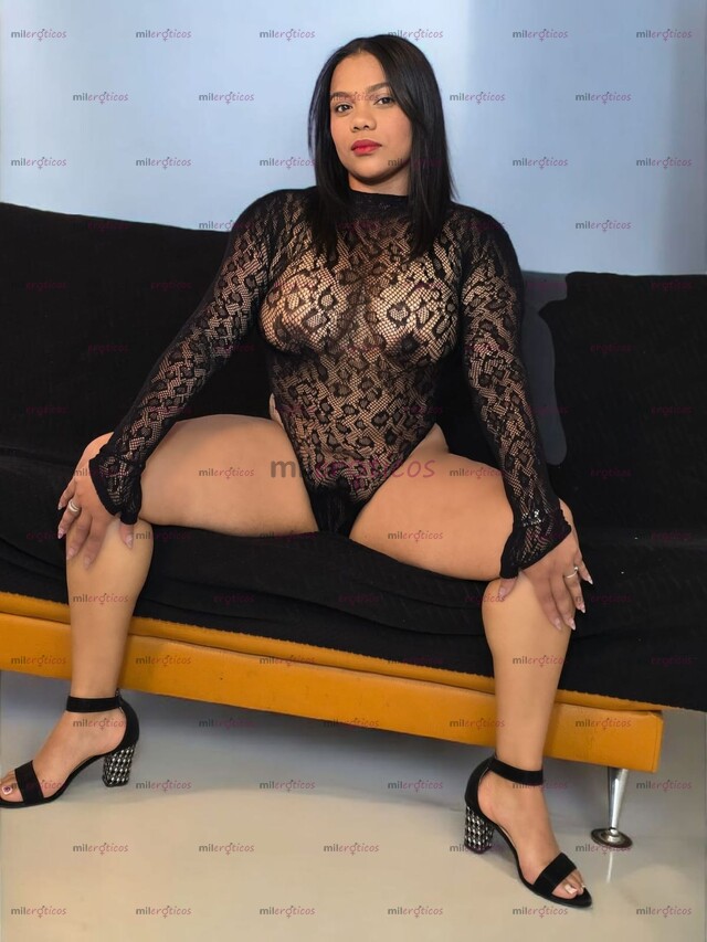 FOTOS DE HOLA MI AMOR AQUÍ LLEGO TU RICA EMY SÚPER DELICIOSA