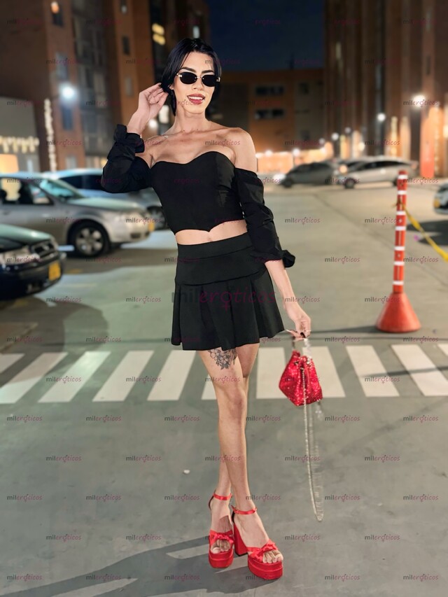 FOTOS DE SOY MÍA CHICA VERSÁTIL TRAGONA LECHERA