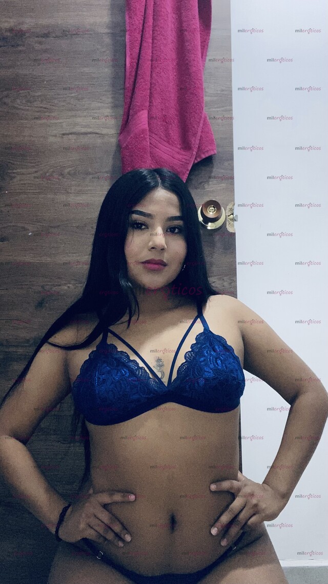 FOTOS DE MARIANA DE 18 AÑITOS CON TRATO DE NOVIA DESCOMPLICADA