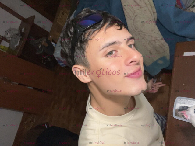 FOTOS DE CHICO JOVEN GUAPO CON GANAS DE PASARLA BIEN!!