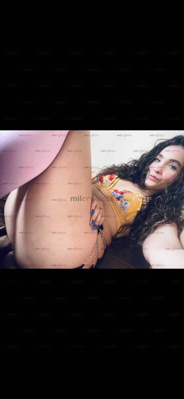 FOTOS DE ESTREELLA VENGA A DISFRUTAR DEL MEJOR TRATO DE NOVIOS. BESOS