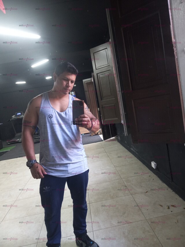 FOTOS DE SERIO & VARONIL MASAJISTA EROTICO Y ACOMPAÑANTE.