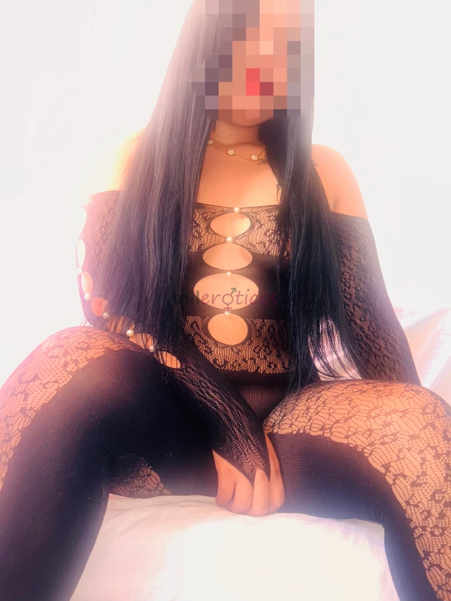 Hola mi nombre es astrid estoy recien llegada ven y ten el gusto de conocerme amp 1 gt hola amor mi nombre es laura soy ardiente bien rica y apretadit...