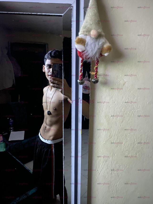 FOTOS DE POLLO SUMISO MORBOSO DISPUESTO A COMPLACERTE