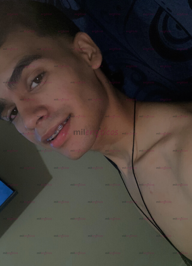 FOTOS DE POLLO SUMISO MORBOSO DISPUESTO A COMPLACERTE