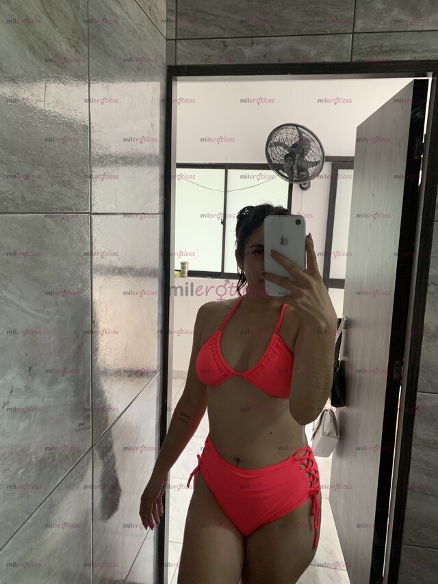 FOTOS DE CHIQUITA RUBIA, SEXY Y CALIENTE LISTA PARA JUGAR !