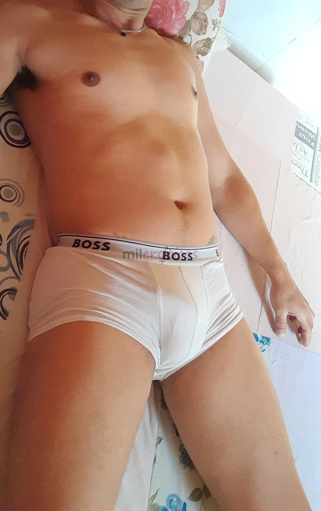 Chamada de videos e vendas de conteudo chamada de video bem quentinha para satisfazer seu desejo bem gostosogaranto que nao vai se arrepender moreno r...