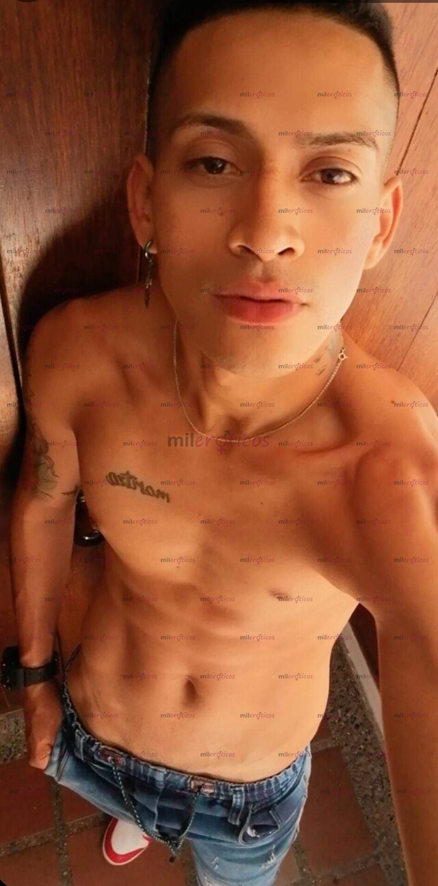 FOTOS DE HOLA SOY UN CHICO DISPUESTO A COMPLACERTE