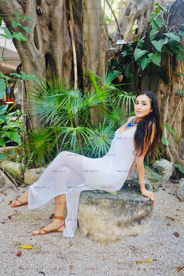 FOTOS DE BEUATIFUL THERAPIST WITH MYSTIC TOUCH SPA, UNIQUE EXPERIENCE