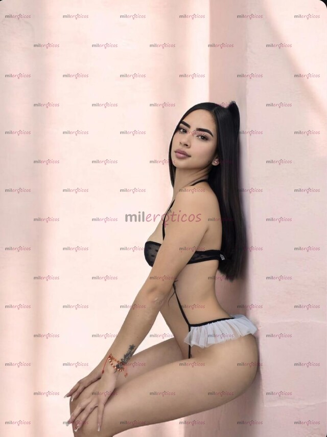 FOTOS DE MÍA UNA MUÑEQUITA HERMOSA SCORT VIP Y COMPLETAMENTE NATURAL