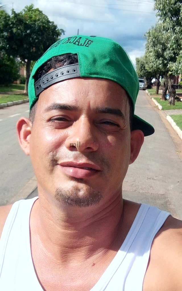 Venezolano activo para alegrar tus ratos contactame no tengo sitio amistoso soy nuevo escribeme al whatsapp para atenderte estoy esperando soy activo...