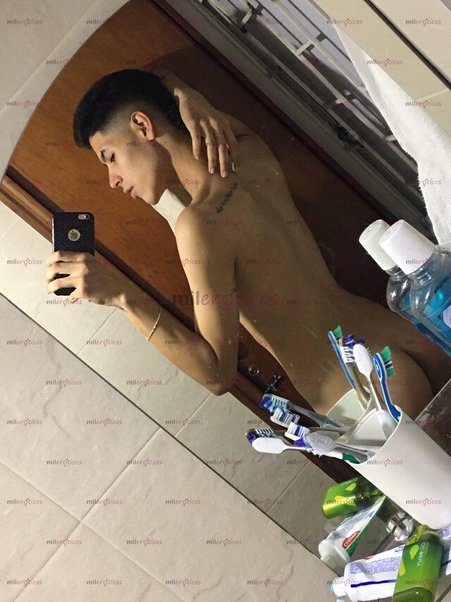 FOTOS DE POLLO JOVEN DISCRETO EDUCADO COMPLACIENTE BUENA VERGA VERSÁTIL ARRECHO CON GANAS
