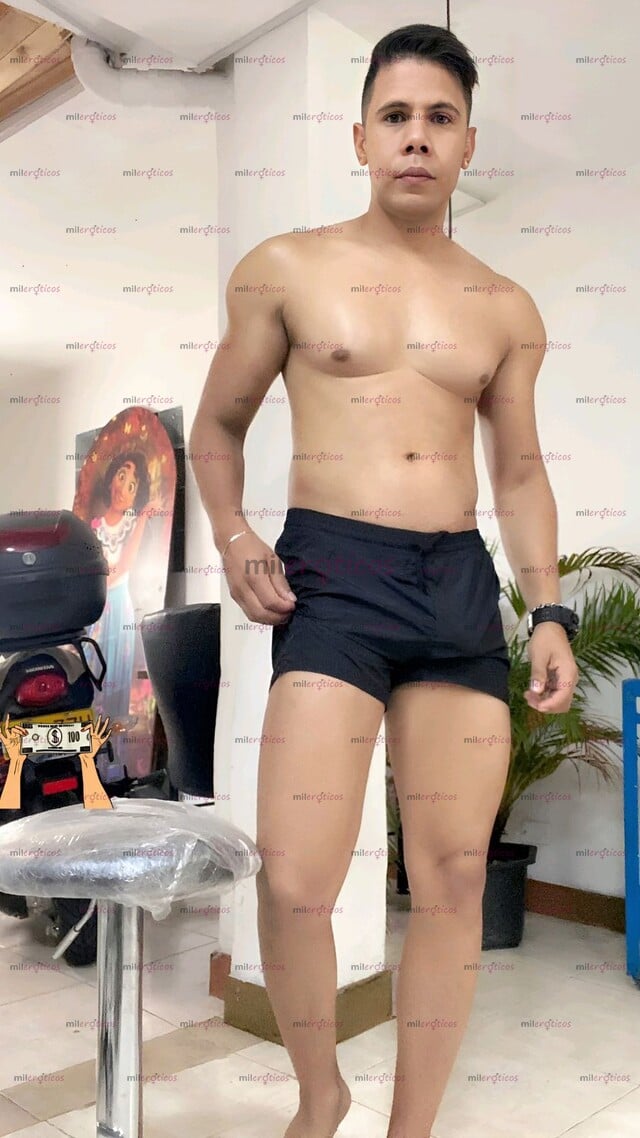 FOTOS DE SOY ANDRES 23CM PREÑADOR DE CULO GRANDES Y DELICIOSOS