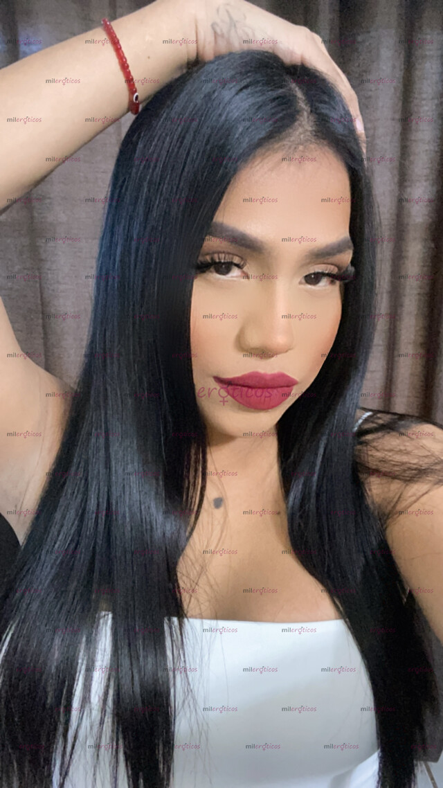 FOTOS DE BONITA NIÑA ACT DISFRUTA DE MI PENE DE MUJER PRETTY GIRL ENJOY MY WOMAN