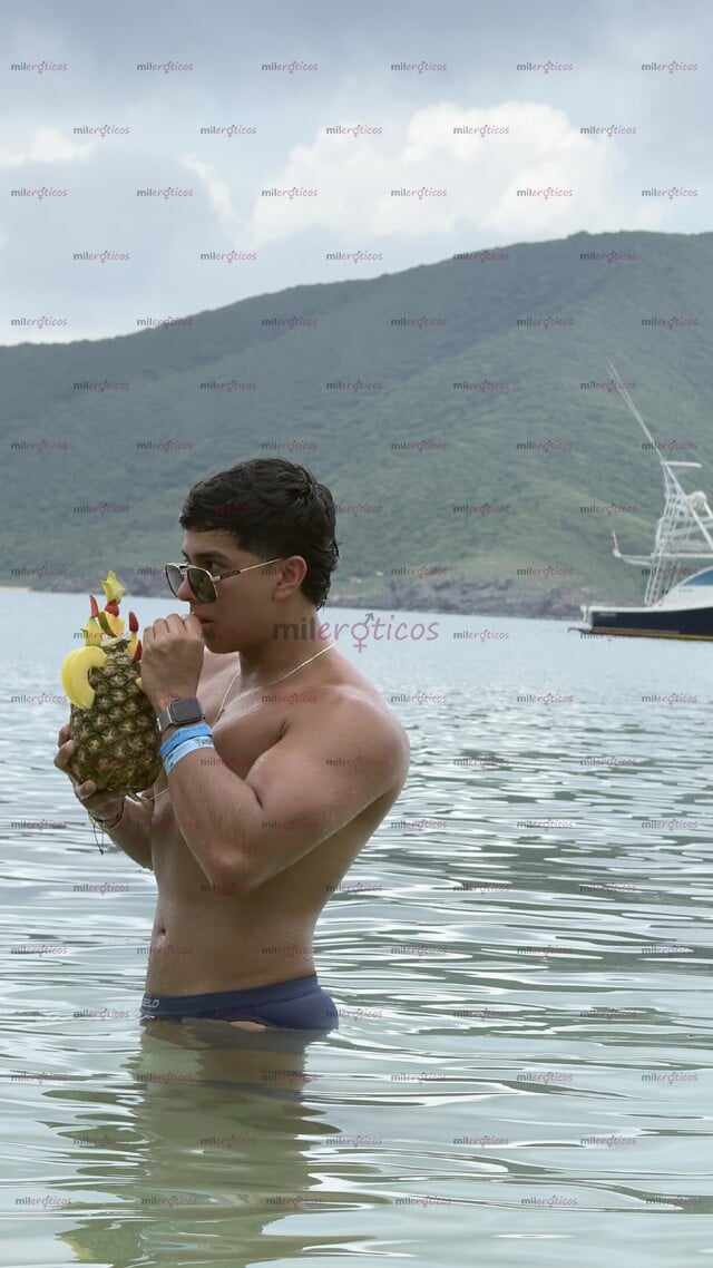 FOTOS DE JOVEN, ATLÉTICO Y MUY COMPLACIENTE, ESCRÍBEME Y HAGAMOS QUE SUCEDA