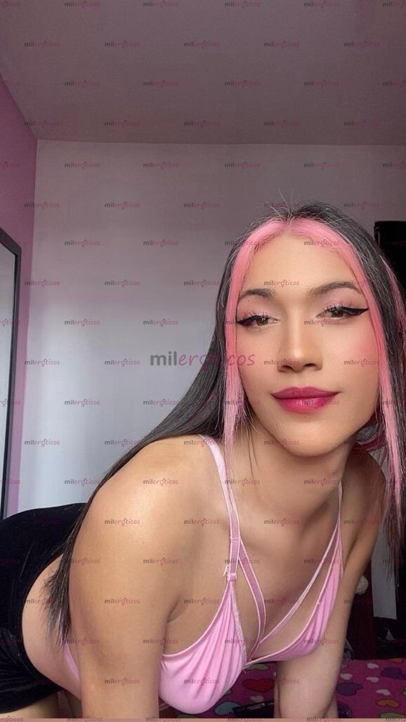 FOTOS DE FLACA APRETADITA Y SEDOSA PERVERTIDA CON GANAS DE VERGA