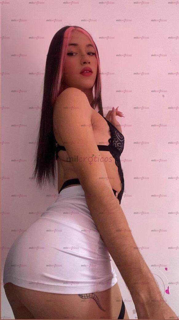 FOTOS DE FLACA APRETADITA Y SEDOSA PERVERTIDA CON GANAS DE VERGA