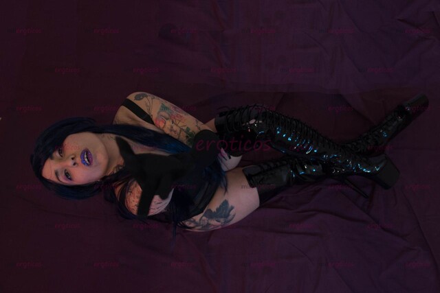 FOTOS DE DEJATE ABSORVER POR LA LUJURIA DE UNA DIOSA PUNK