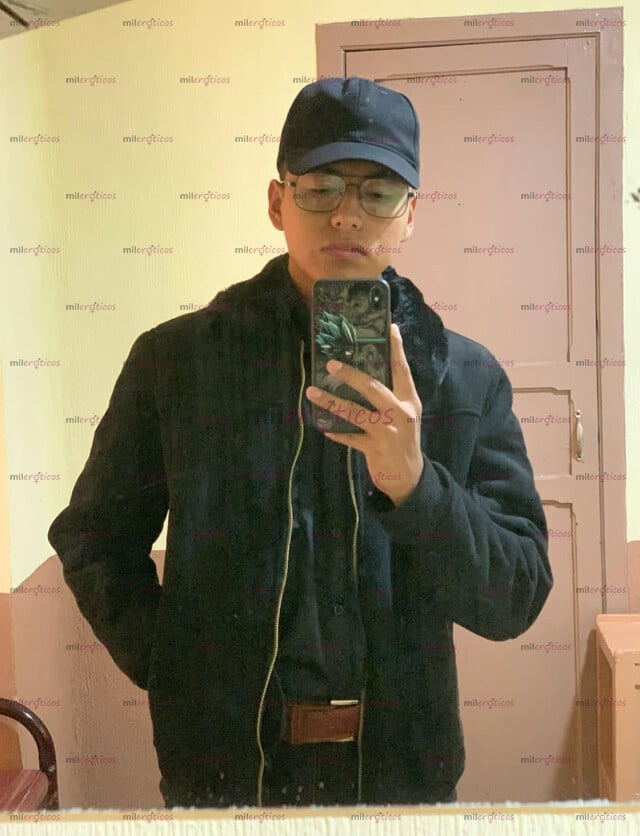 FOTOS DE JOVEN DE 22 AÑOS DISPONIBLE PARA TUS FANTASIAS