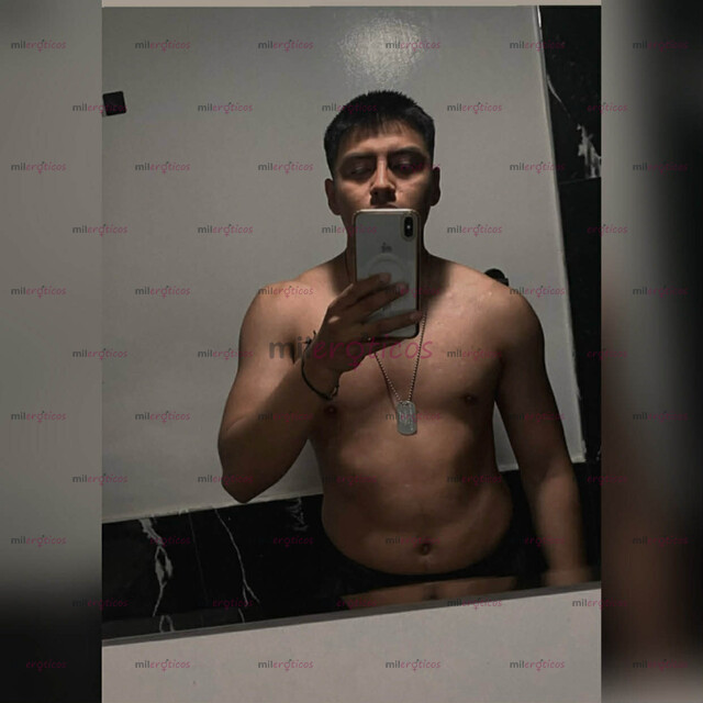 FOTOS DE JOVEN DE 22 AÑOS DISPONIBLE PARA TUS FANTASIAS