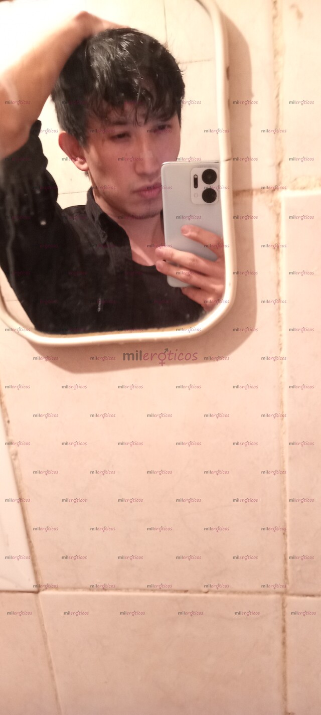 FOTOS DE 25 AÑOS, DELGADO, SIN CIRCUNSICION, LIMPIO (300$)