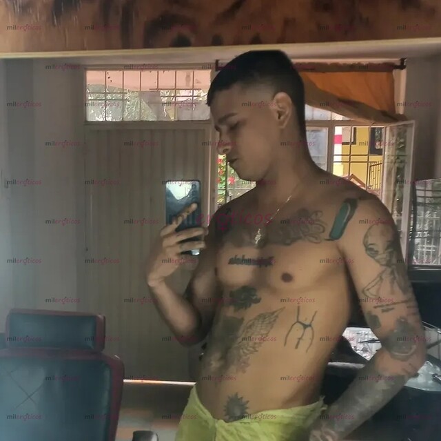 FOTOS DE MORENO FLACO Y ALTO DISPUESTO A CUMPLIR TUS FANTASIAS