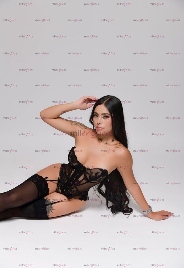 FOTOS DE AMOR SOY UNA JOVEN Y SEXI COLOMBIANA VIP DE CABELLO LARGO Y CURVAS SENSACIONALES