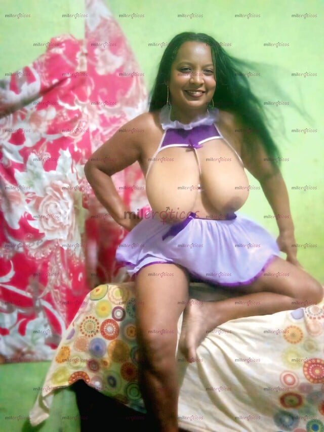 FOTOS DE TU PUTA CACHONDA SOY CANDY HAGO ROL Y TE HAGO UN SQUIRT CON MIS GEMIDOS