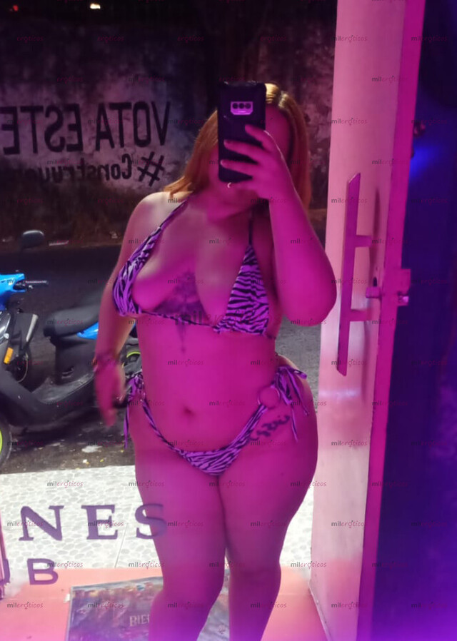 FOTOS DE SOY BAILARINA Y MASAJISTA NINFÓMANA CURVY SUPER CACHONDA CON PERRITO