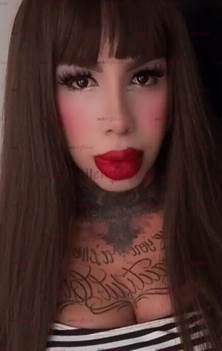 FOTOS DE LABIOS GIGANTES CULO GIGANTE ARDIENTE TRANS