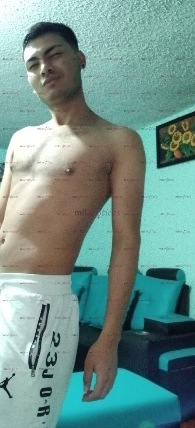 FOTOS DE CHICO LINDO DISPUESTO PARA HACERTE UN MOMENTO AGRADABLE