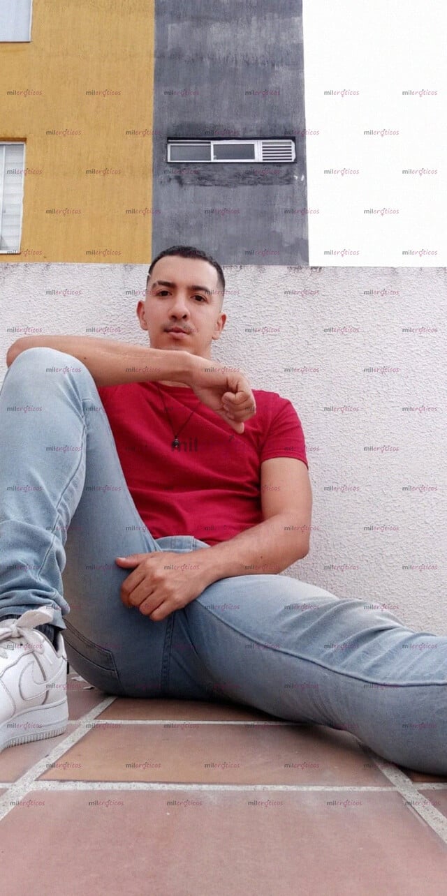 FOTOS DE LUCAS VERGÓN XL 22 CM LECHERO CON BUENA VERGA PARA TALADRAR CULOS