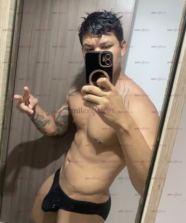 FOTOS DE TAYLOR CHICO COSTEÑO JOVEN , DOTADO, MORBOSO, MASCULINO Y DOMINANTE