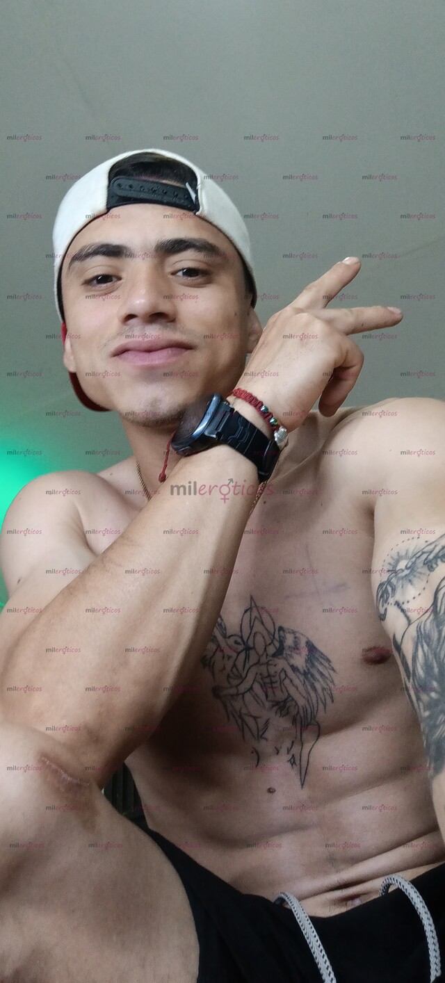 FOTOS DE ATLÉTICO DE GYM, SERIO Y DISCRETO , VARONIL Y COMPLACIENTE