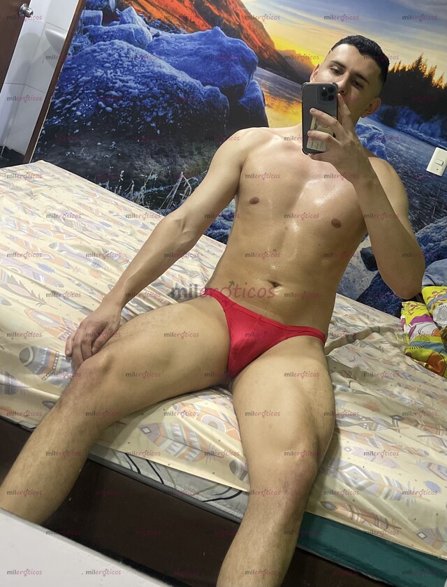 FOTOS DE PAISA VARONIL VERSÁTIL ALTO 1.95 DE ESTATURA SERIO MORBOSO CARIÑOSO Y ASEADO