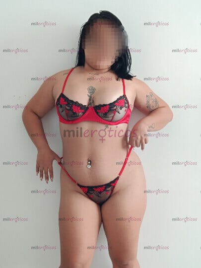 FOTOS DE KELLY NUEVA GORDITA TODO TERRENO CON GANAS DE PASARLA Y CULEAR RICO HOY