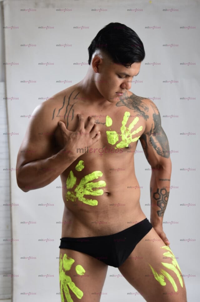 FOTOS DE TAYLOR CHICO COSTEÑO JOVEN , DOTADO, MORBOSO, MASCULINO Y DOMINANTE