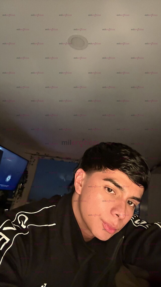 FOTOS DE MORENO NALGÓN Y VISIONARIO: EL EQUILIBRIO ENTRE RESPETO Y DESEO. ESCRÍBEME