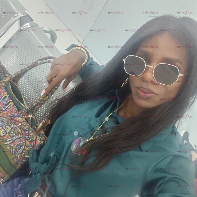FOTOS DE HOLA AQUÍ LLEGO TU NEGRA DISPUESTA A COMPLACERTE Y HACERTE FELIZ