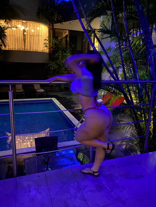 FOTOS DE HOLA CARIÑO SOY LAURA UNA PAISA ENCANTADORA