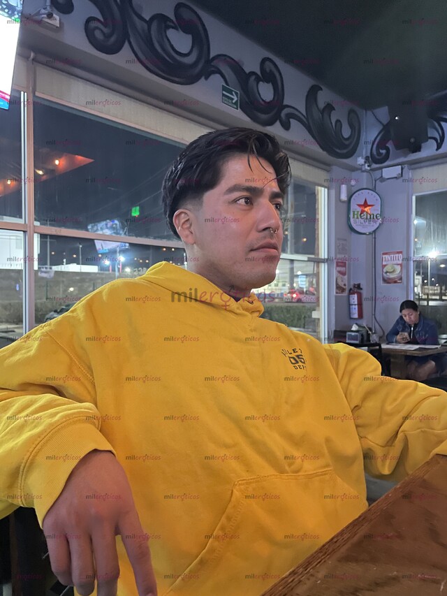 FOTOS DE MORENITO VERGONZOSO LISTO PARA PASARLA RICO !!!