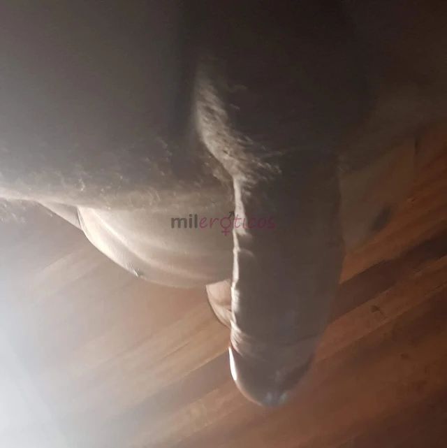 No momento estou apenas com videochamada e conteudomacho somente ativo com cara e jeito de macho eu cobro pra te comer bem gostoso tambem faco videoch...