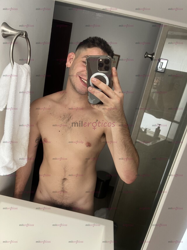 FOTOS DE PAISA ACTIVO VERGÓN Y MUY COMPLACIENTE DISPUESTO A COMPLACERTE