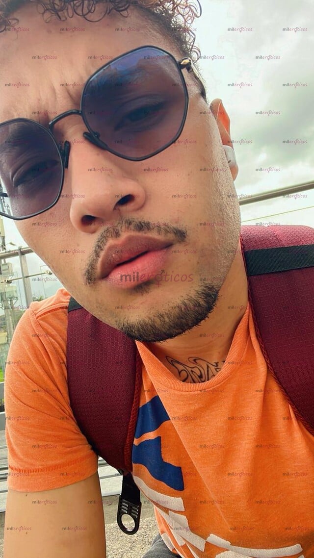 FOTOS DE ¿TE SIRVO COMO ACOMPAÑANTE? SOY EMIL, PASIVO PARA ALGUNAS COSAS