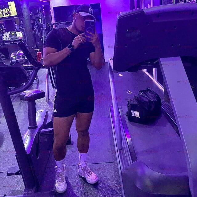FOTOS DE CHICO ATRACTIVO DISPUESTO A DARTE EL MEJOR SERVICIO QUE MECERES 5625209814