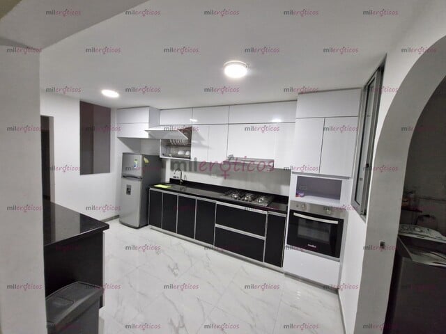 FOTOS DE PARA CHICOS DE BUEN PERFIL; DISPONIBLE CASA DE TRABAJO CON PARQUEADERO, UNICENT