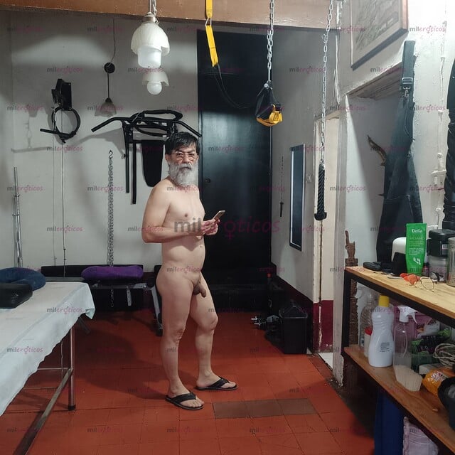 FOTOS DE MADURO SOLTERO VIDA SOLITARIO ROL PASIVO BARBA BLANCA Y LARGA 61 AÑOS MEDELLIN
