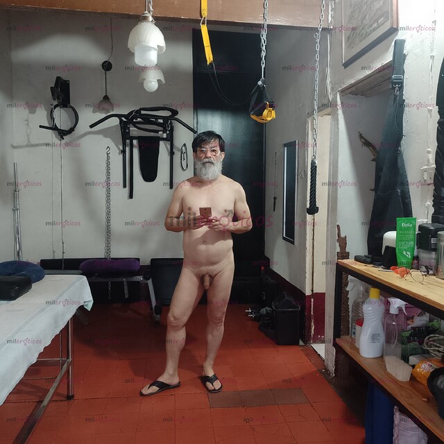 FOTOS DE MADURO SOLTERO VIDA SOLITARIO ROL PASIVO BARBA BLANCA Y LARGA 61 AÑOS MEDELLIN