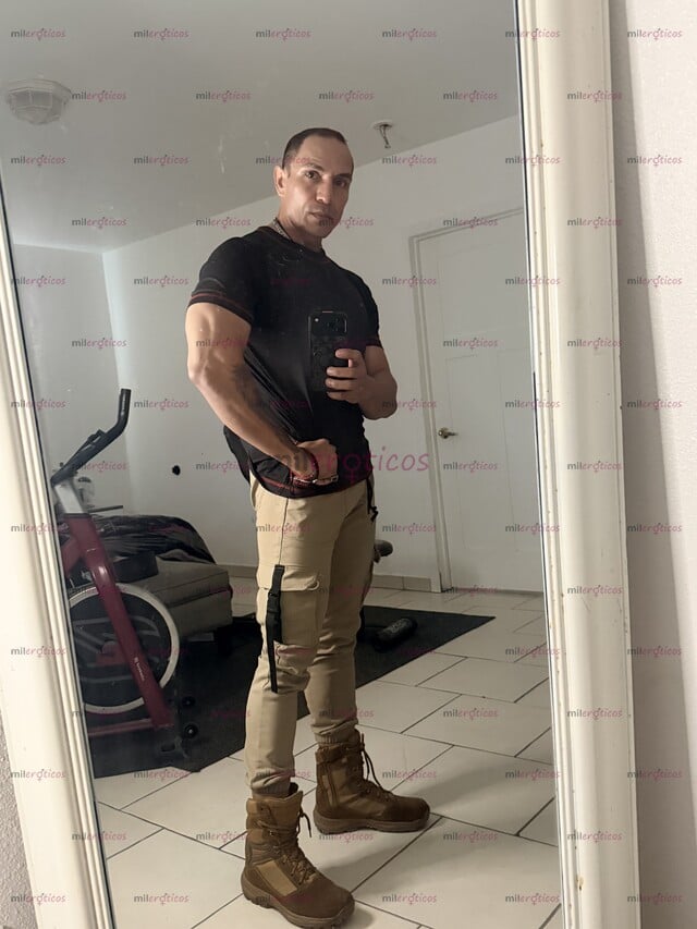 FOTOS DE QUÉ TE EXCITA QUE TE PONE CALIENTE ESTE MACHO EXPERTO EN TRÍOS DESEA UNO